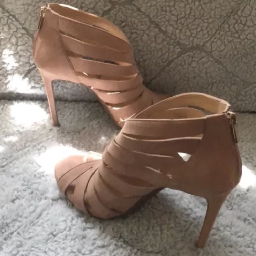 Jessica Simpson JP Reesyn   peep toe heels—NWOT!!